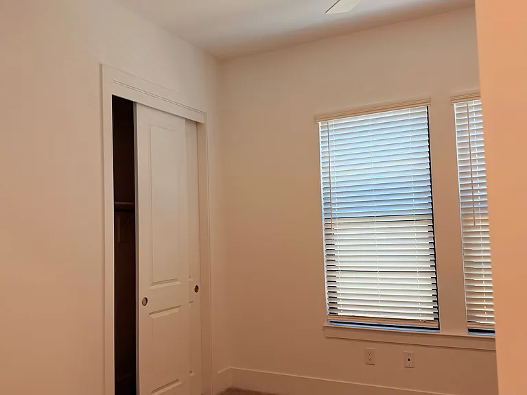 4146 S Springs Dr — Photo 9