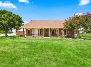 11555 Plainview Rd, Krum, TX 76249