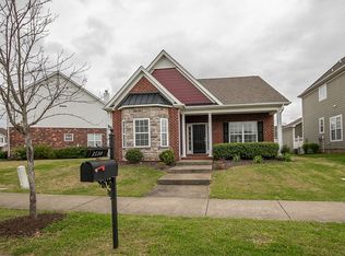 1 Blaze Dr, Murfreesboro, TN 37128