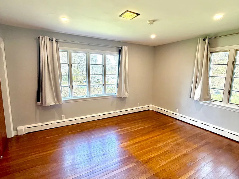 376 Arbor Rd — Photo 21