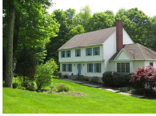 210 Coachmans Dr, Southbury, CT 06488