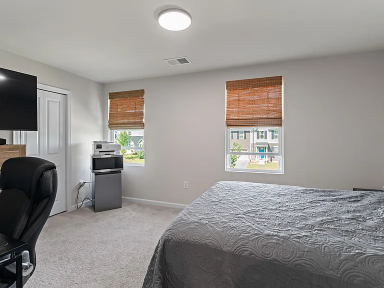 90 Mannie Ct — Photo 14