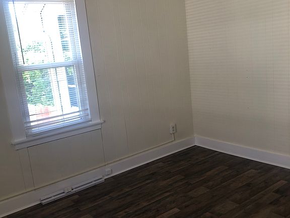 4th image of 1144 Boulevard