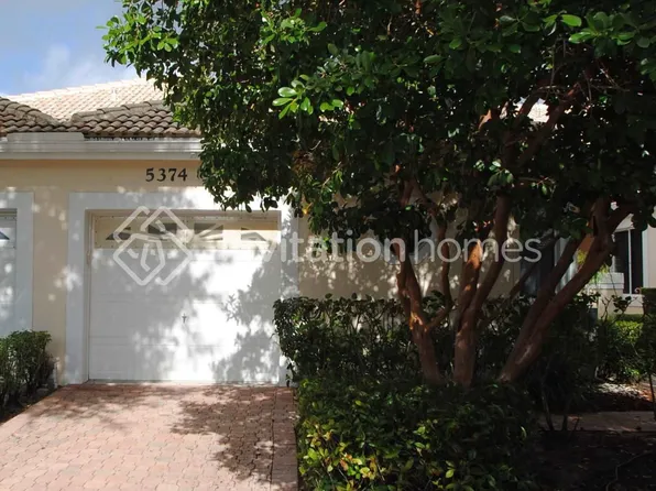 5374 Monterey Cir Unit 97-B, Delray Beach, FL 33484