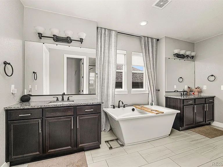 25537 E Alder Dr — Photo 20