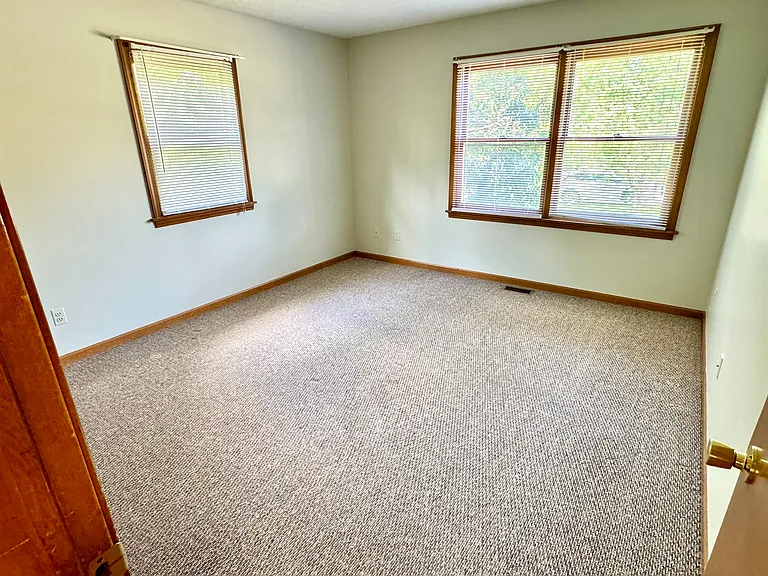 6791 Pleasantview St NE — Photo 9