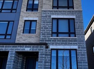 10 Dockside Way, Whitby, ON L1N 0M6