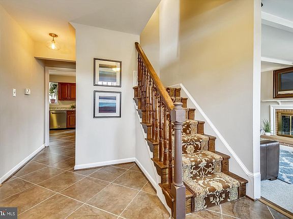 5th image of 16921 Baederwood Ln