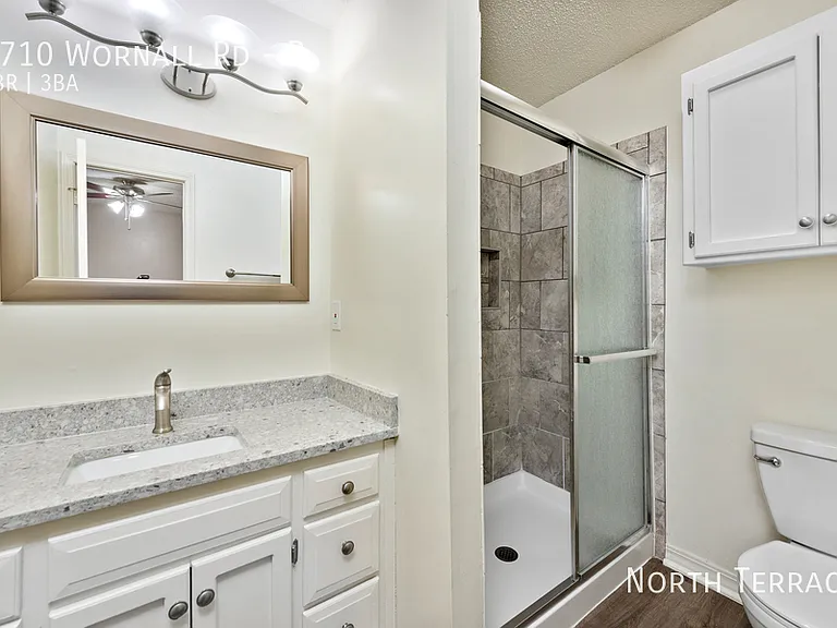 9718 Wornall Rd — Photo 16