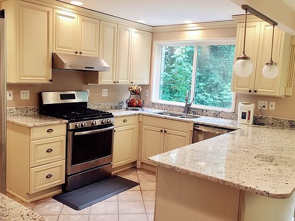 5th image of 14611 SE 60th St
