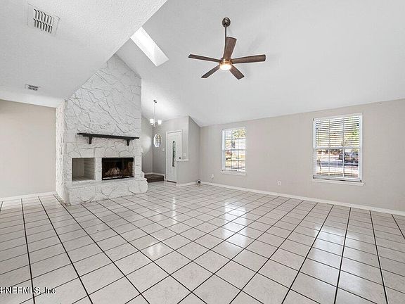 4th image of 8201 LOCH LOMOND Lane