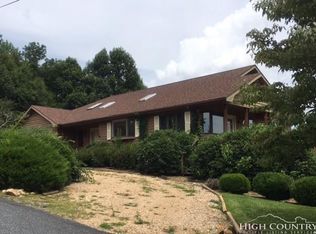 515 Chestnut Knob Rd, Boone, NC 28607