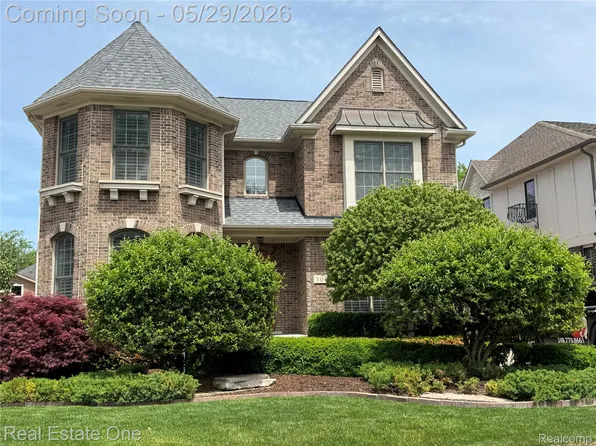306 Woodward Ave, Rochester, MI 48307