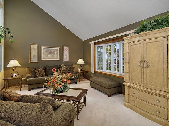 2nd image of 5819 E Beverly Cir