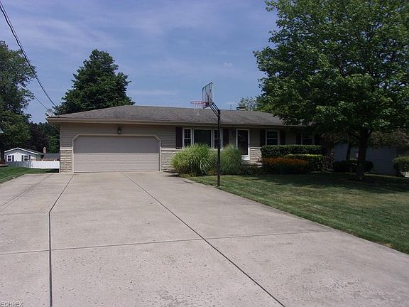 2nd image of 610 Dorchester Dr