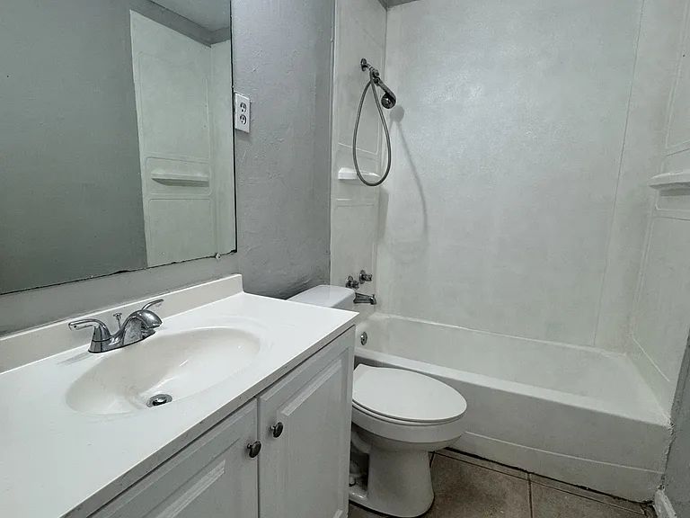 1770 Sugarloaf St — Photo 11