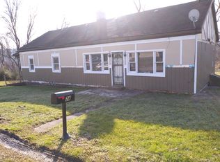 74 Crescent Heights Dr, Daisytown, PA 15427