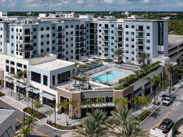 The Rise at Plantation Walk