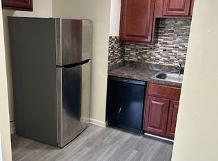 323 Forrest Ave APT B, Claymont, DE 19703