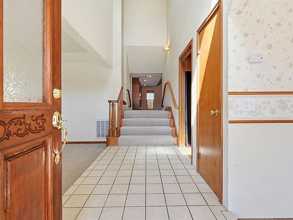 5th image of 7351 Perera Cir