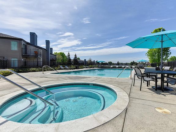 2nd image of 7565 Shoreline Dr #7487