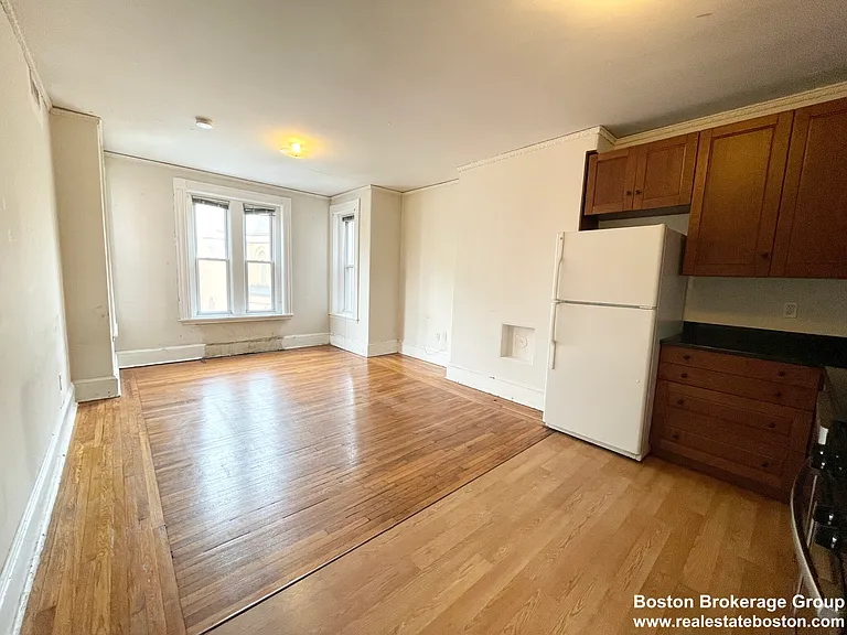 76 Saint Stephen St #3 — Photo 5