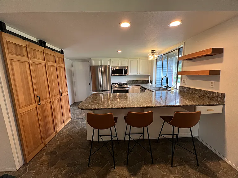 7062 Steelhead Ln — Photo 5
