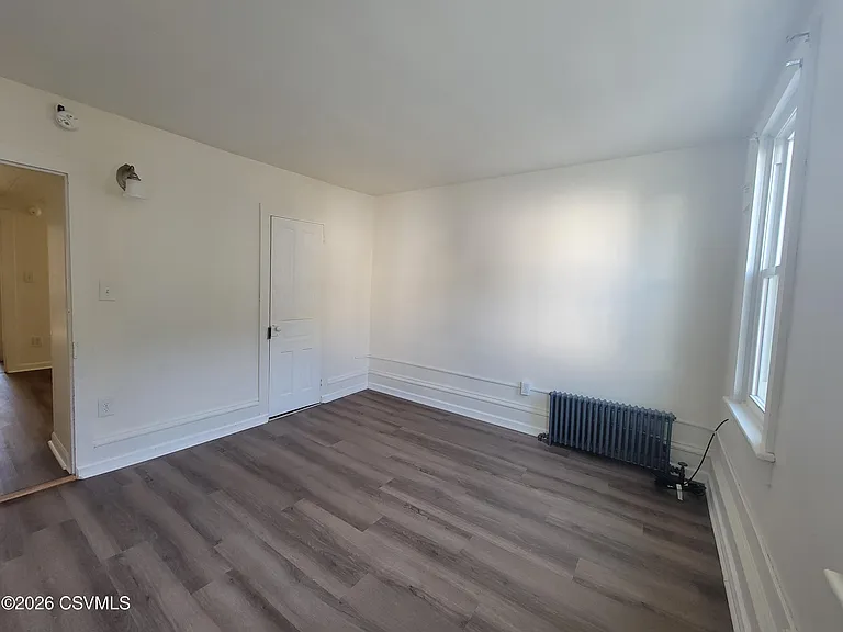 934 W Independence St — Photo 13