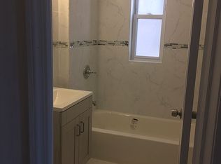 5945 70th St, Maspeth, NY 11378