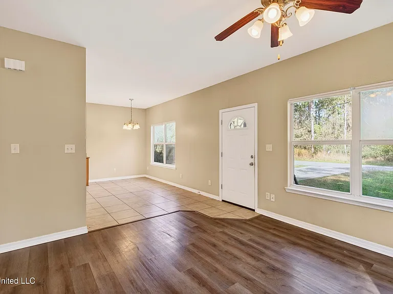 6225 E Newton St #6225 — Photo 7