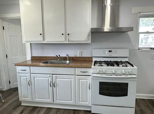 95 Central St APT 1, Leominster, MA 01453