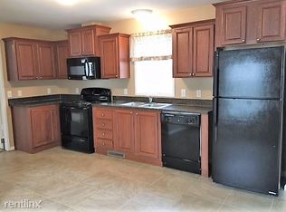 239 C St, Dickinson, ND 58601