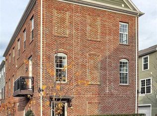 121 Rutledge Aly, Mechanicsburg, PA 17050