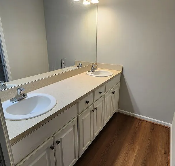 4525 Village Ct — Photo 20