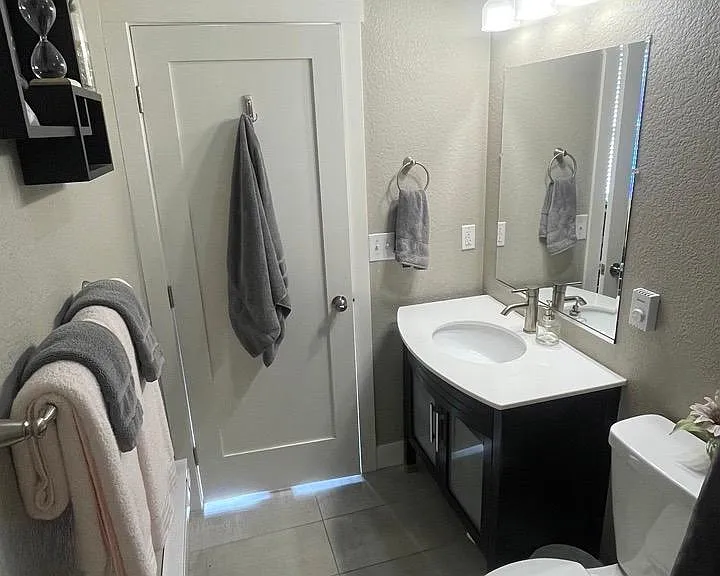 1344 N Gaylord St #100 — Photo 6