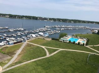 100 Cove Way, Quincy, MA 02169