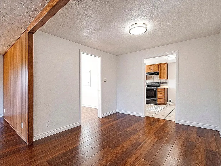 757 S 8th Ave — Photo 6