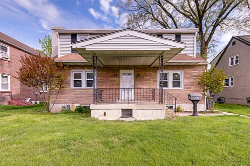 429 Manor Ave Photo 1