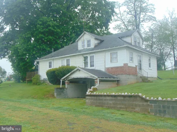 718 Center Mills Rd, Aspers, PA 17304