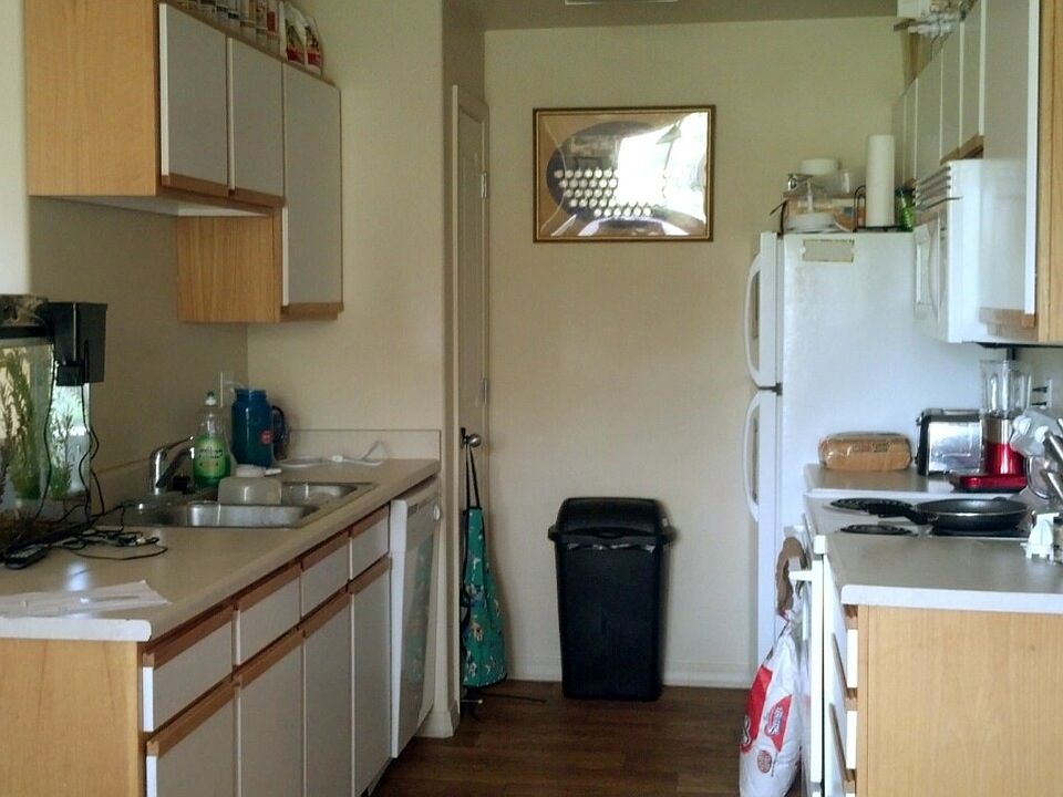 1st image of 495 S 900 W APT 207
