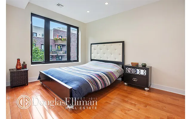 Sold by Douglas Elliman | media 17