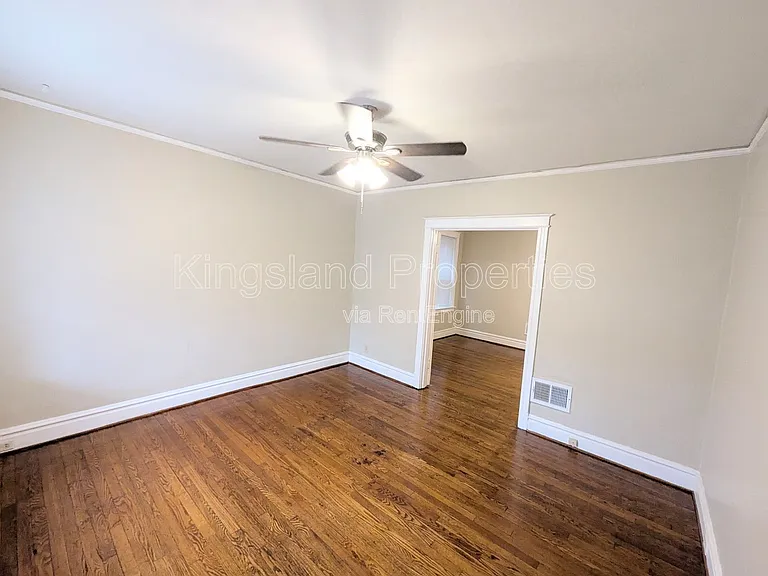5109-5111 S Broadway St — Photo 15
