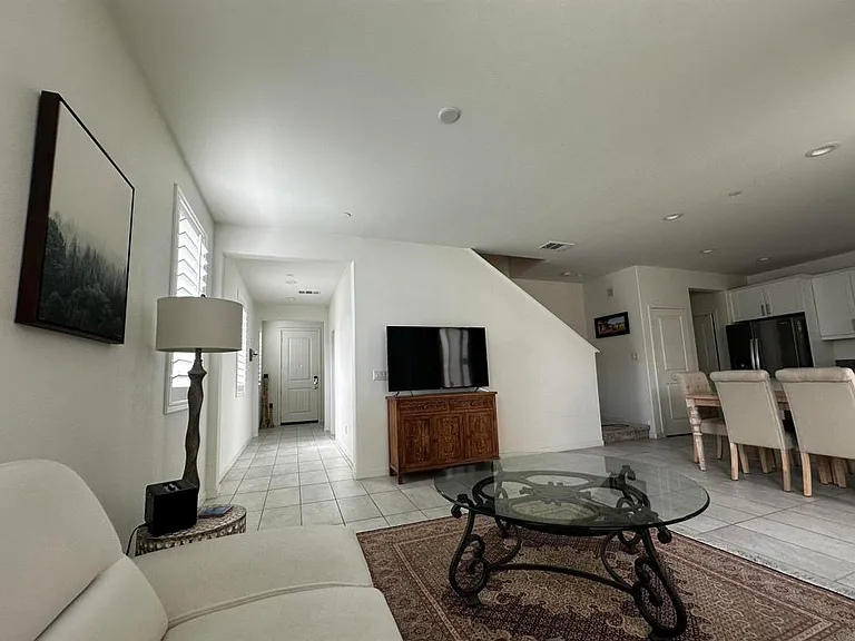 13842 Farmhouse Ave — Photo 5