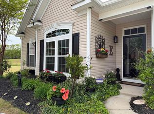 10 Kersey Gale Ct, Simpsonville, SC 29681