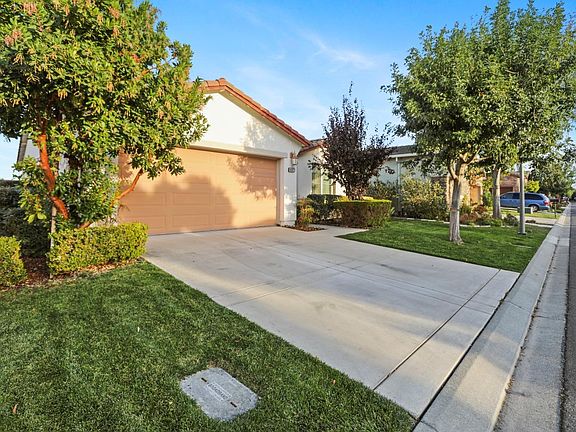 5th image of 402 American Falls Drive