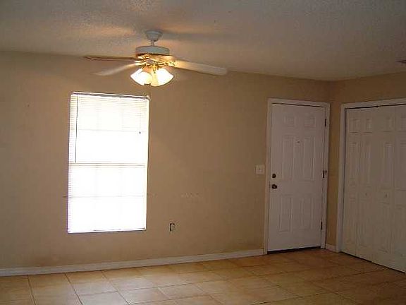 3rd image of 588 Bernardo Ave NE