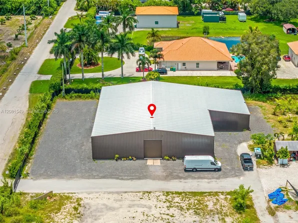 5601 SW 210th Ter, Southwest Ranches, FL 33332