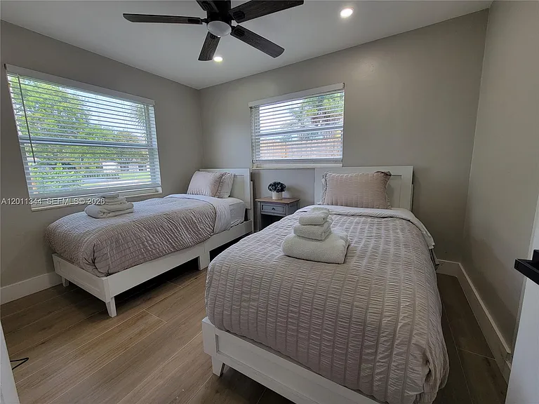 913 Lighthouse Dr — Photo 33