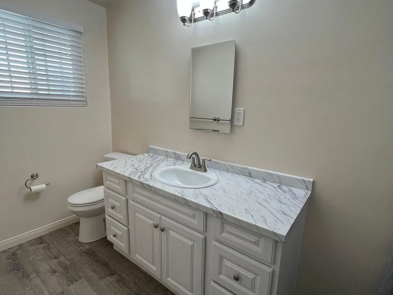 5953 Atlantic Ave — Photo 8