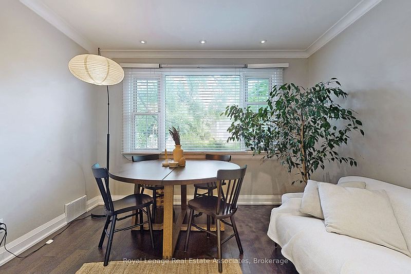 Burlington House for rent - 3 Bedrooms — photo 16